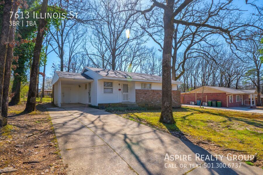 7613 Illinois St in Little Rock, AR - Foto de edificio