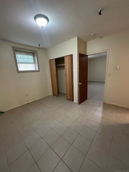 1660 E Main St, Unit 5T in Waterbury, CT - Building Photo - Building Photo