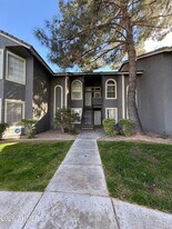 255 S Kyrene Rd in Chandler, AZ - Building Photo