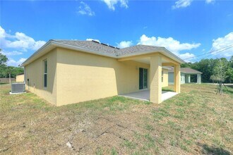 8876 98th Ct in Vero Beach, FL - Foto de edificio - Building Photo
