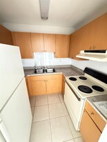 1815 W 56th St Apartamentos