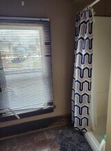 807 E Market St in Iowa City, IA - Building Photo - Building Photo