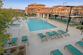 41 Lomita Heights Dr in Las Vegas, NV - Building Photo - Building Photo
