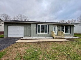 1711 Wright St in Streator, IL - Building Photo