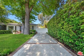 4017 Vía Gavilan in Palos Verdes Estates, CA - Building Photo - Building Photo