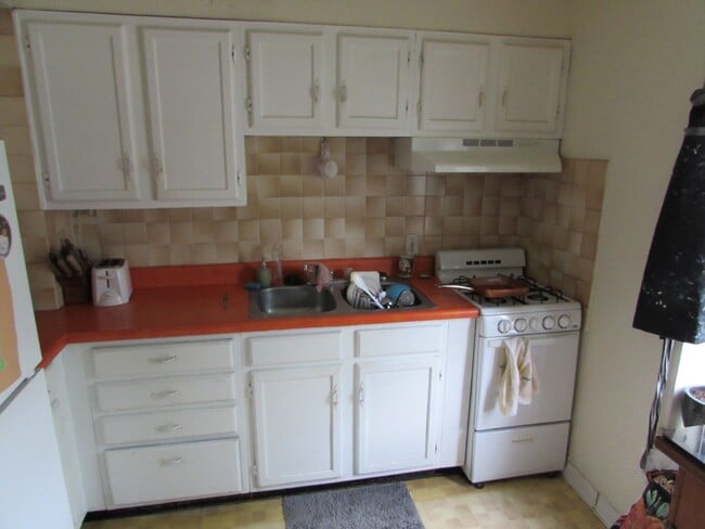 33 Sherman Terrace in Madison, WI - Building Photo - Building Photo