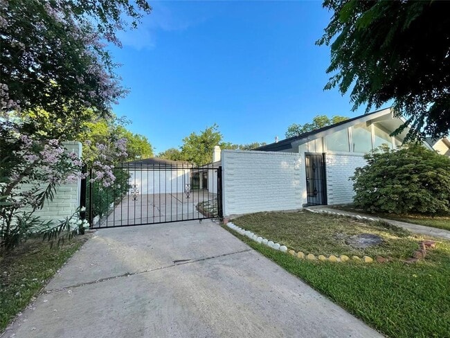 10503 Cook Rd in Houston, TX - Building Photo - Building Photo