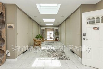 2805 Thacker Dr in West Kelowna, BC - Building Photo - Building Photo
