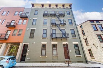 27 Mercer St in Cincinnati, OH - Building Photo - Building Photo