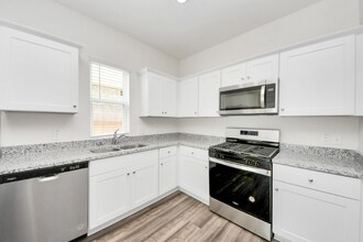 5978229267 A in Rosharon, TX - Building Photo - Building Photo