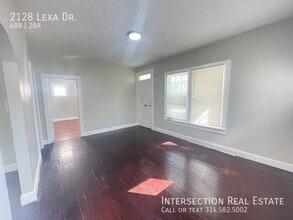 2128 Lexa Dr in Jennings, MO - Building Photo - Building Photo