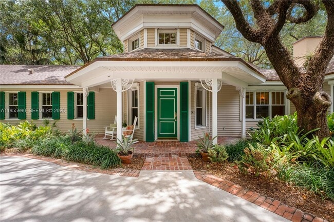 7400 SW 47th Ct in Miami, FL - Building Photo - Building Photo