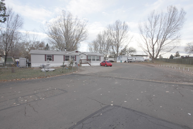 Poudre Valley Mobile Home Park in Fort Collins, CO - Building Photo - Building Photo