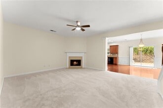 5165 Sherwood Way in Cumming, GA - Building Photo - Building Photo