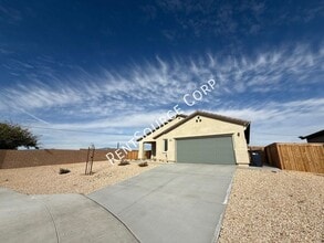 3717 Santa Monica Ct in Rosamond, CA - Building Photo - Building Photo