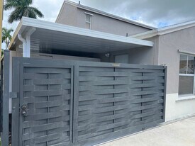 27356 SW 121st Ct in Homestead, FL - Building Photo