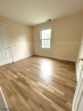5 Ridge Rd in Flemington, NJ - Building Photo - Building Photo