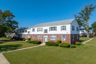 Pleasant Harbor Apartments in Pleasantville, NJ - Foto de edificio - Building Photo