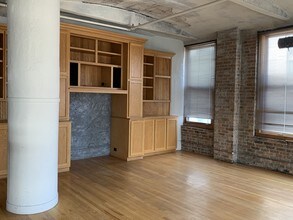 801 S Wells St, Unit 910 in Chicago, IL - Foto de edificio - Building Photo