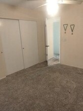 11640 N 51st Ave, Unit 205 in Glendale, AZ - Foto de edificio - Building Photo