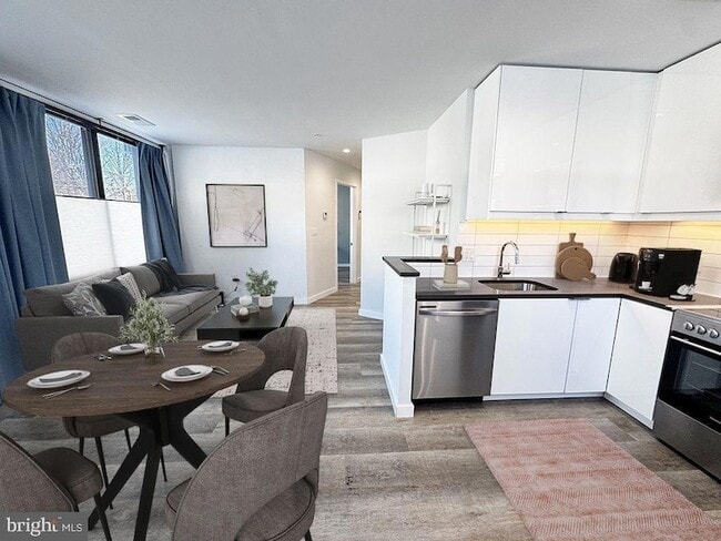 property at 700 Roeder Rd