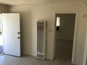 1203 E 10th St in Bakersfield, CA - Building Photo - Building Photo