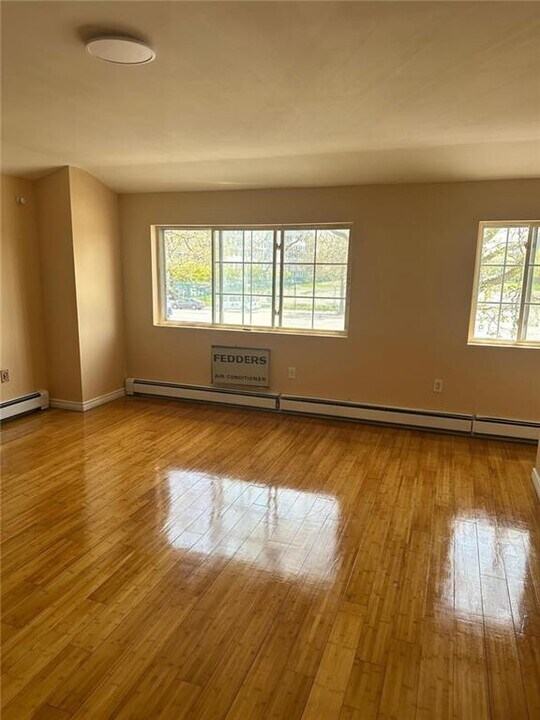 2829 Linden Blvd in Brooklyn, NY - Building Photo
