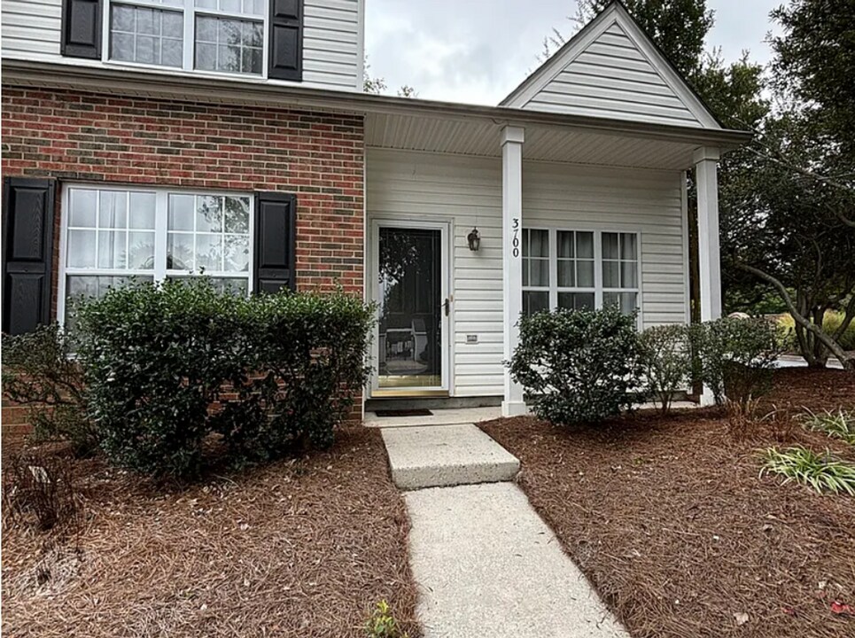 3700 Winborne Ln in Greensboro, NC - Building Photo