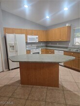 301 SW 14th Pl in Cape Coral, FL - Building Photo - Building Photo