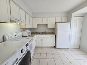 1038 25th St in Sarasota, FL - Building Photo - Building Photo