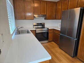 363 Windjammer Cir in Chula Vista, CA - Building Photo - Building Photo