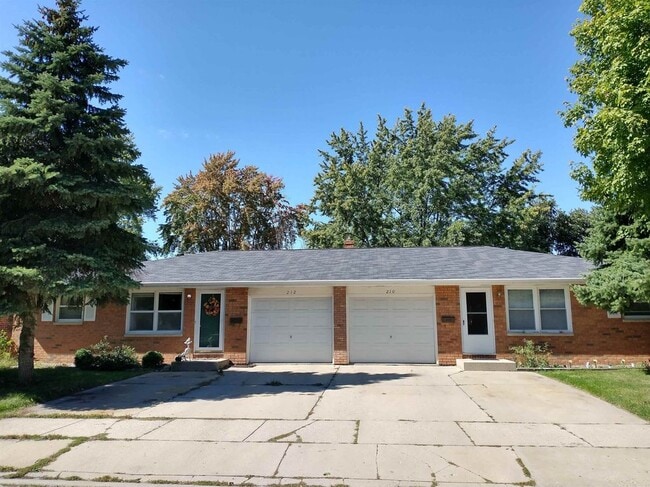 property at 212 Deschane Plz