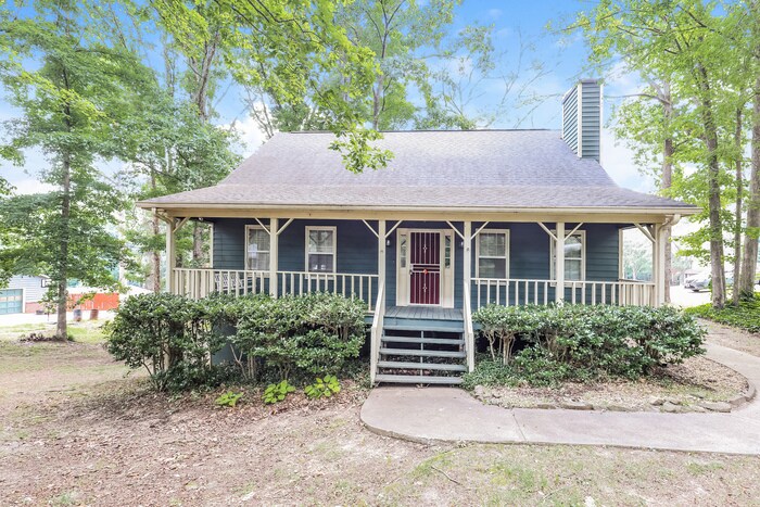 5947 Chalice Way in Rex, GA - Foto de edificio