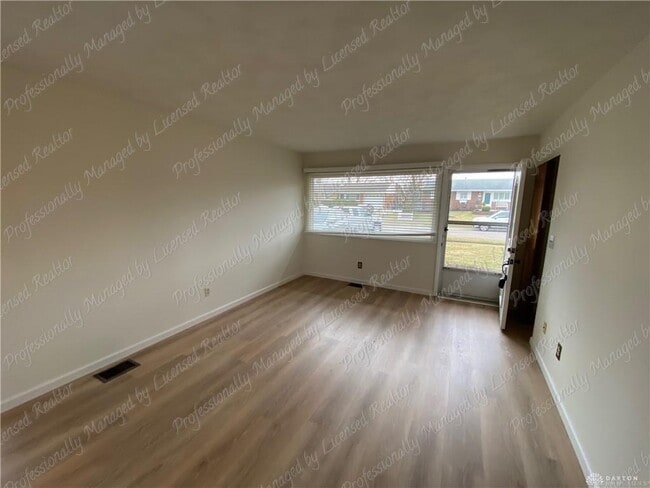 563 Buttercup Ave in Vandalia, OH - Building Photo - Building Photo