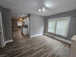 638 Fern St in Akron, OH - Building Photo - Building Photo