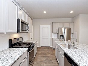 610 Roaring Fork Ln in Bastrop, TX - Building Photo - Building Photo