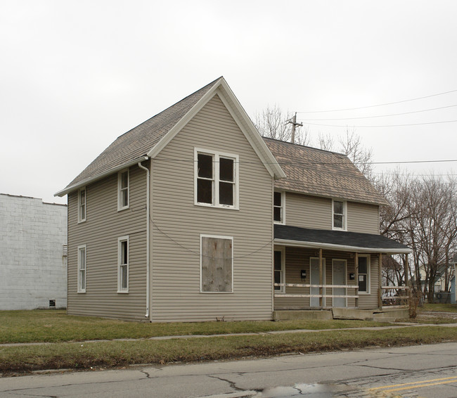 1525 Reid Ave in Lorain, OH - Building Photo - Building Photo