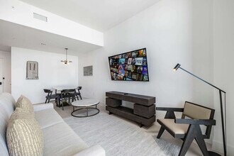 159 NE 6th St in Miami, FL - Building Photo - Building Photo