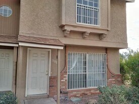 5811 N 59th Dr in Glendale, AZ - Building Photo