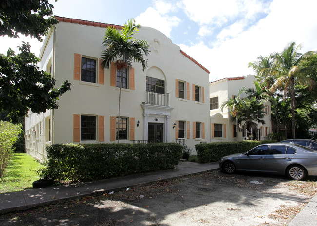 624-628 Santander Ave in Coral Gables, FL - Building Photo - Building Photo