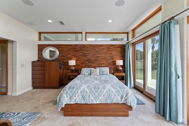 2337 Seminole Rd in Atlantic Beach, FL - Building Photo - Building Photo