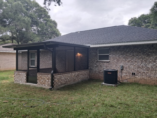 245 Cary Memorial Dr in Pensacola, FL - Building Photo - Building Photo