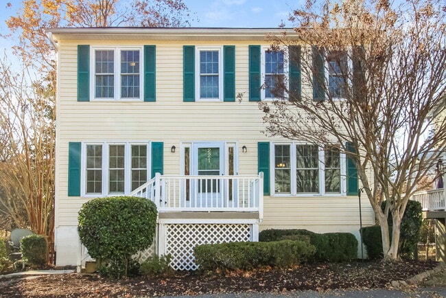 property at 221 Guinevere Ct