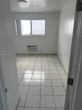 7001 Bonita Dr-Unit -45 in Miami Beach, FL - Building Photo - Building Photo