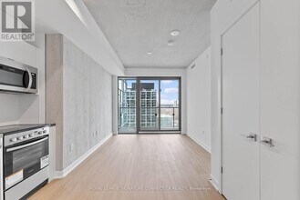 284 King St E in Toronto, ON - Building Photo - Building Photo