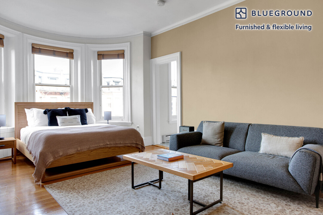 232 Newbury St, Unit FL3-ID782 in Boston, MA - Building Photo