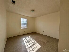 7 Carlotta St in Mission, TX - Building Photo - Building Photo