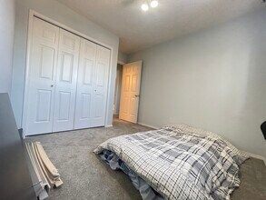 8105-188A 188a St NW in Edmonton, AB - Building Photo - Building Photo