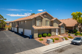 Rainbow Gardens Townhomes in Las Vegas, NV - Foto de edificio - Building Photo