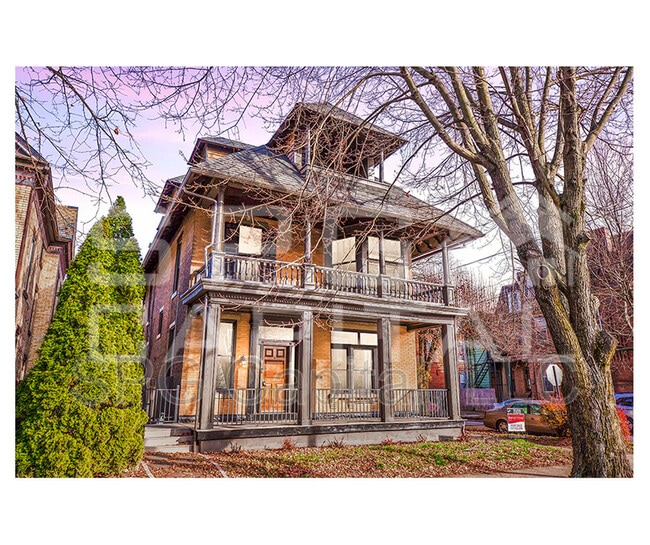 property at 1701 N 2nd St